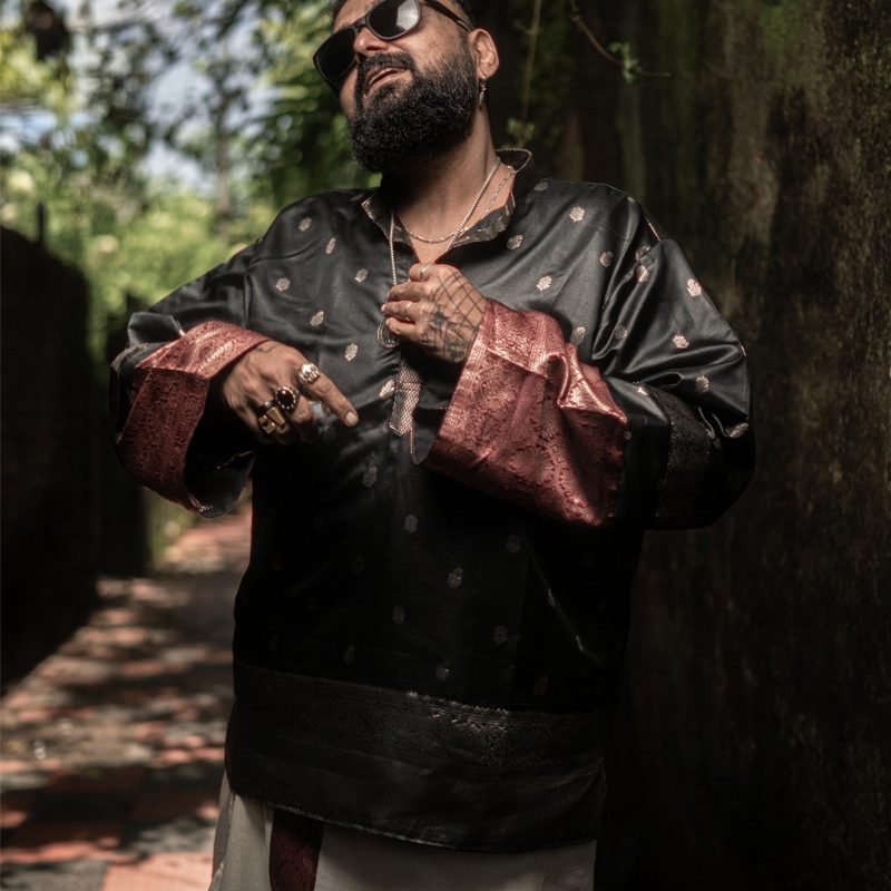 Brocade Black and Maroon Kurta With Mundu Set - Image 2